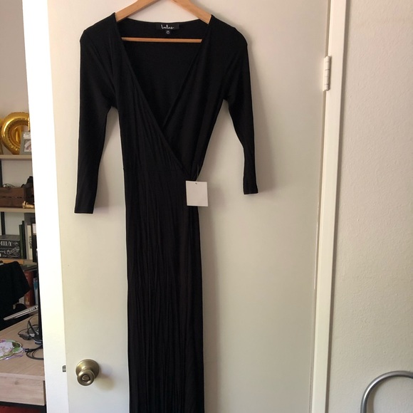 Lulus Dresses & Skirts - Lulus Black Wrap Maxi Dress
